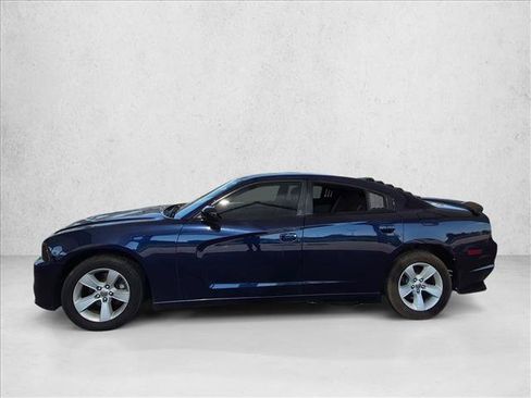 Used 2014 Dodge Charger SE w/ Connectivity Group RWD image 9