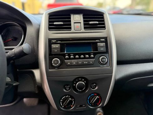 Used 2018 Nissan Versa SV FWD image 17