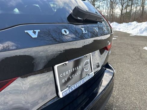 Certified 2025 Volvo V60 B5 Cross Country Plus image 37