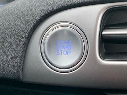 Certified 2025 Hyundai Palisade SEL image 24