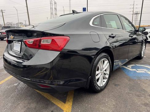 Used 2017 Chevrolet Malibu LT image 5
