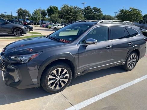 Used 2023 Subaru Outback Touring AWD/4WD image 6