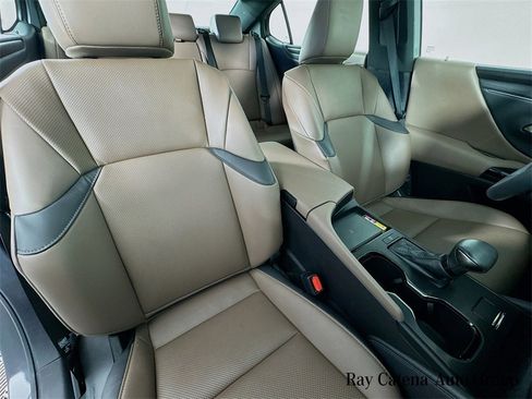 Certified 2023 Lexus ES 250 w/ Premium Package image 31