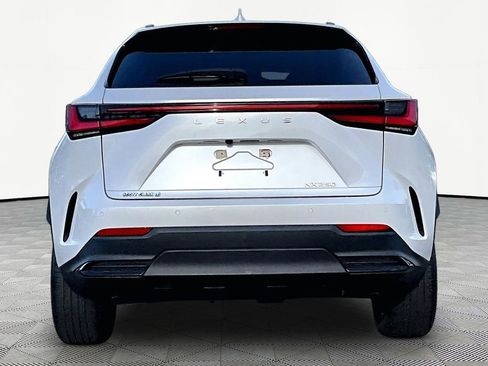 Used 2024 Lexus NX 250 FWD w/ Towing Package (2000 Lbs) image 7