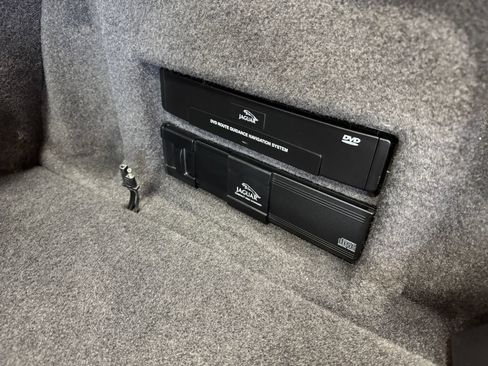 Used 2003 Jaguar XK8 Convertible RWD image 37