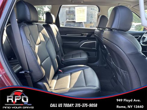 Used 2023 Kia Telluride S w/ S Sunroof Package AWD/4WD image 37