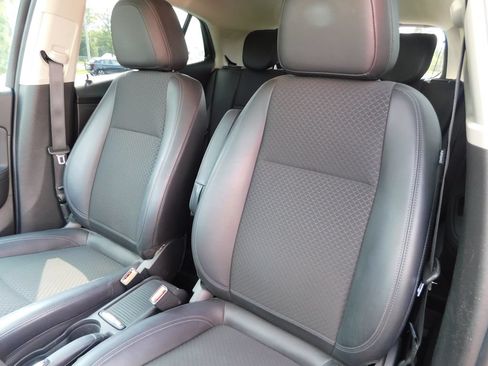 Used 2022 Buick Encore Preferred w/ Safety Package AWD/4WD image 15