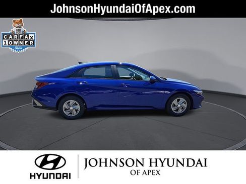 Certified 2024 Hyundai Elantra SE FWD image 10