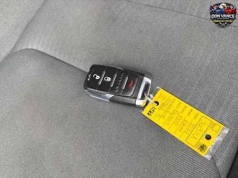 Used 2024 RAM 1500 Big Horn AWD/4WD image 28