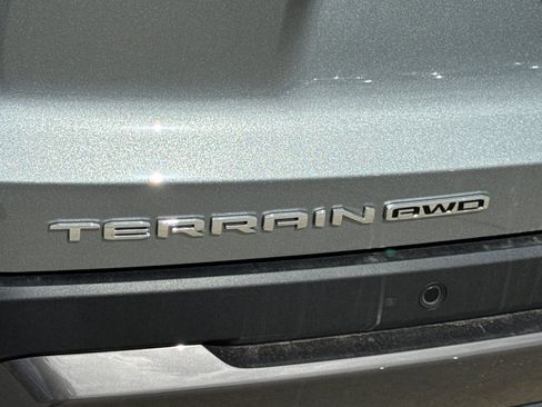 New 2026 GMC Terrain Elevation AWD/4WD image 9