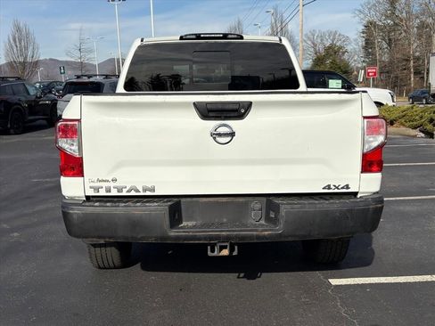 Certified 2018 Nissan Titan S w/ S Utility Package image 7