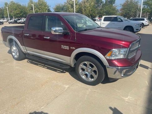 Used 2017 RAM 1500 Laramie w/ Convenience Group AWD/4WD image 7