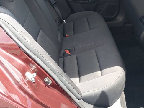 Used 2024 Nissan Altima 2.5 SV FWD image 12