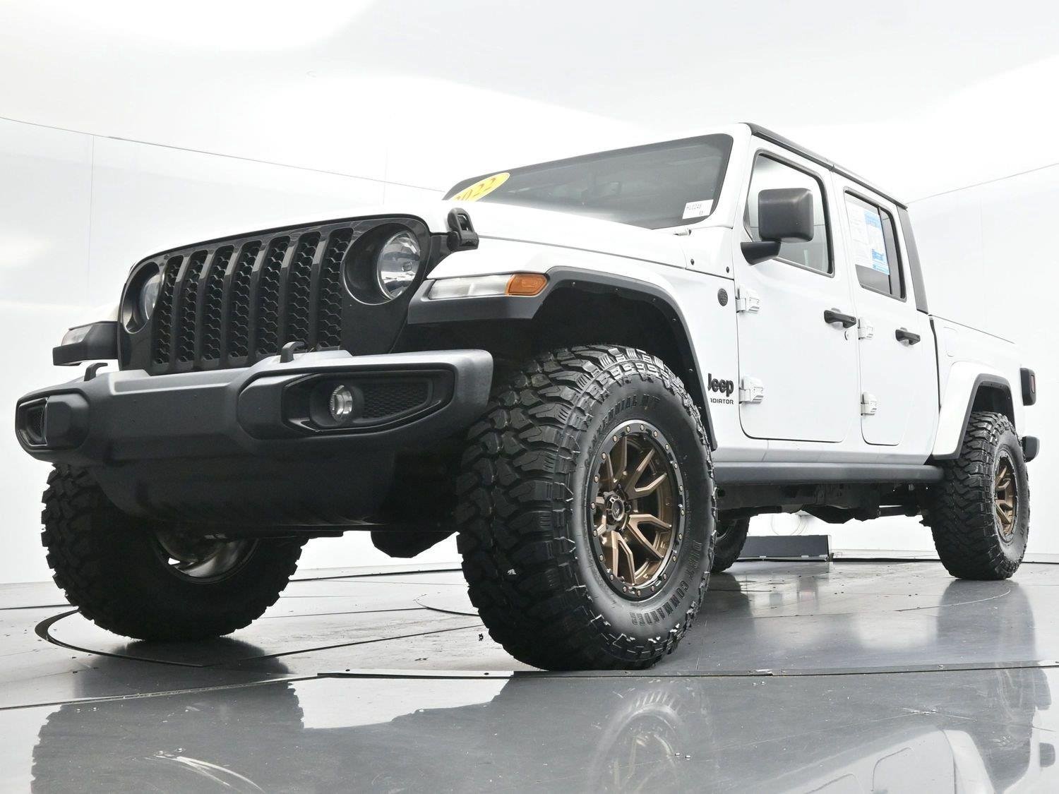 Used 2022 Jeep Gladiator Sport AWD/4WD image 44