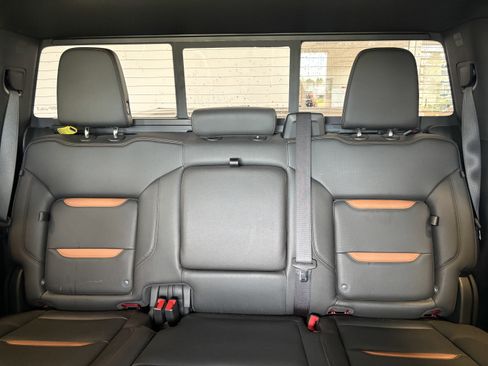Used 2023 GMC Sierra 1500 AT4 w/ AT4 Premium Package AWD/4WD image 21