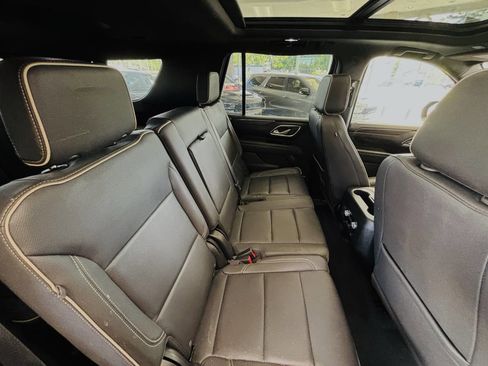 Used 2023 GMC Yukon SLT AWD/4WD image 33