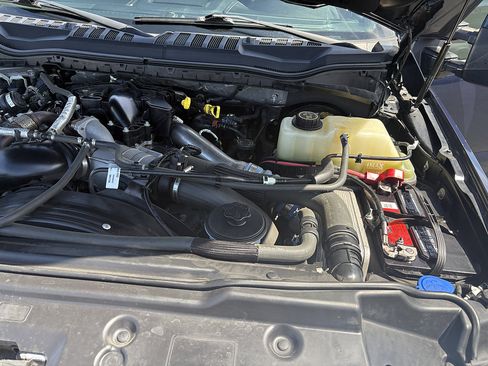 Used 2019 Ford F250 Lariat w/ Lariat Ultimate Package AWD/4WD image 42