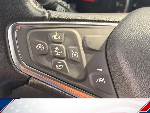 Used 2021 Chevrolet Equinox LT AWD/4WD image 16