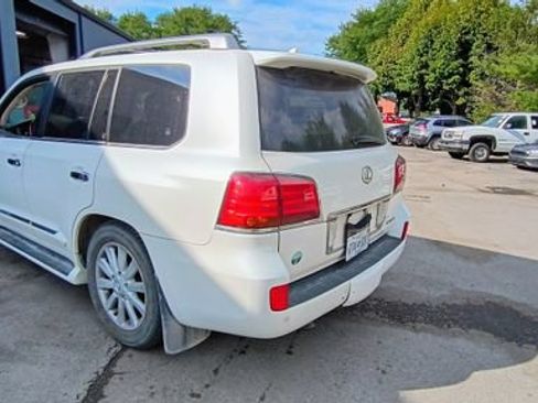 Used 2011 Lexus LX 570 4WD image 6