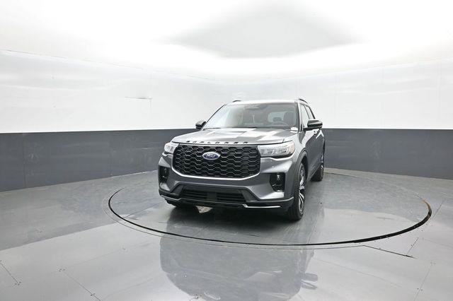 New 2026 Ford Explorer ST-Line RWD image 3