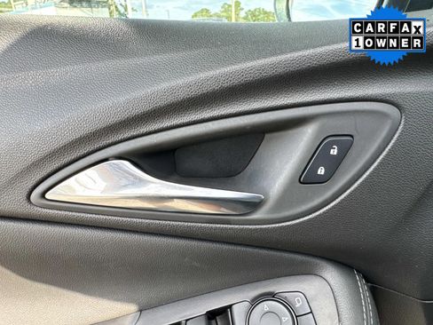 Certified 2024 Buick Encore GX Sport Touring image 21