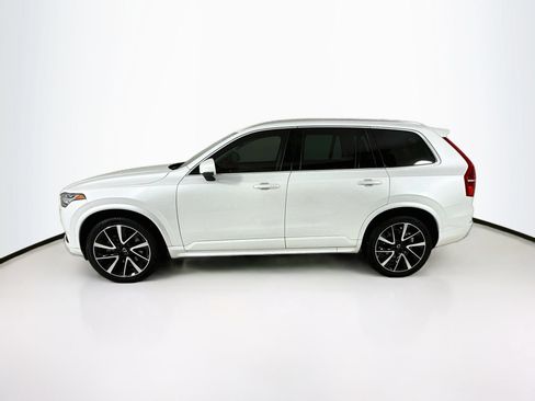 Used 2022 Volvo XC90 T6 Momentum w/ Advanced Package AWD/4WD image 5
