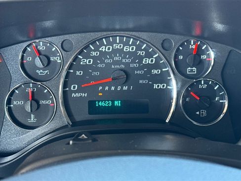 Used 2024 Chevrolet Express 2500 w/ Driver Convenience Package image 33
