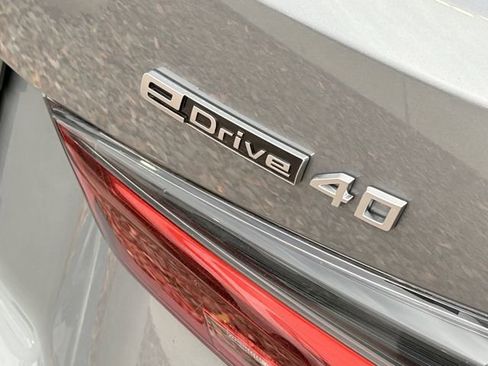 Used 2024 BMW i4 eDrive40 w/ Premium Package image 7