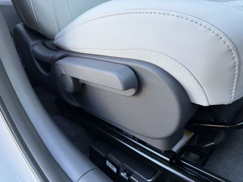 New 2026 Hyundai Kona SEL Premium image 27