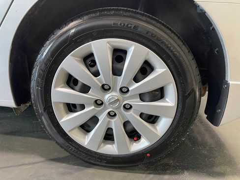 Used 2017 Nissan Sentra S FWD image 11