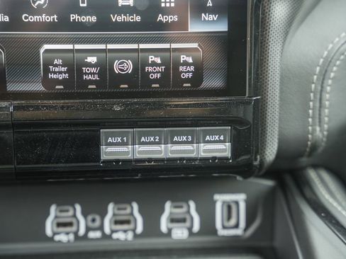 New 2026 RAM 2500 Limited AWD/4WD image 26