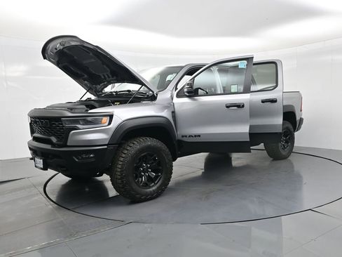 Used 2026 RAM 1500 RHO image 33