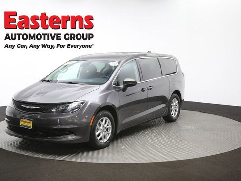 Used 2023 Chrysler Voyager LX image 55