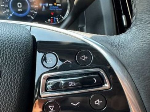 Used 2020 Cadillac Escalade Luxury AWD/4WD image 10
