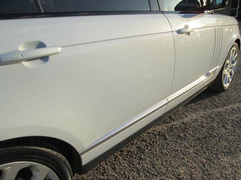 Used 2016 Land Rover Range Rover Long Wheelbase Supercharged image 36