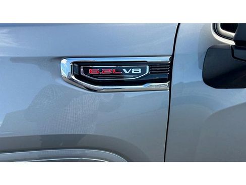 Used 2024 GMC Sierra 1500 Denali AWD/4WD image 6
