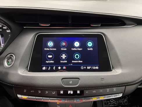 Used 2021 Cadillac XT4 Premium Luxury AWD/4WD image 15