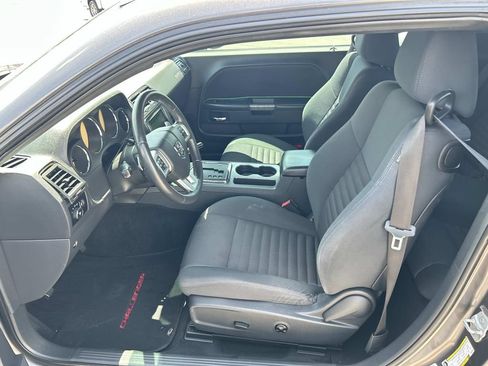 Used 2013 Dodge Challenger R/T RWD image 19