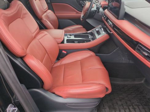 Used 2025 Lincoln Aviator Reserve w/ Equipment Group 201A image 40