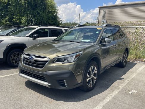 Used 2021 Subaru Outback Touring XT AWD/4WD image 3