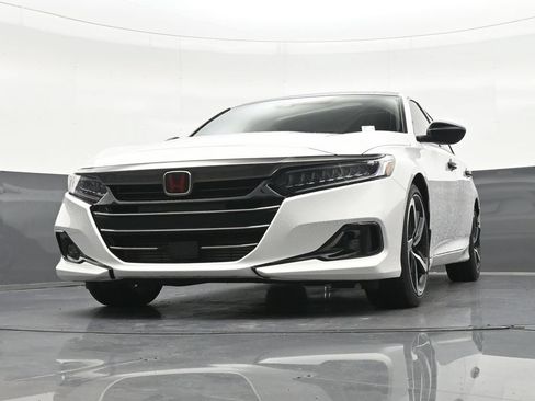 Used 2022 Honda Accord Sport image 29