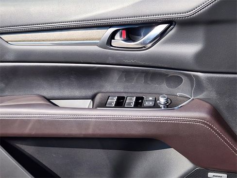 New 2025 MAZDA CX-5 Signature image 11