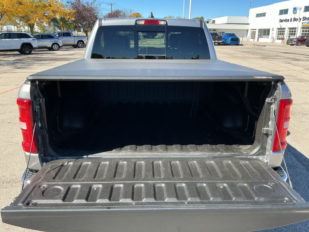 Used 2025 RAM 1500 Laramie AWD/4WD image 22