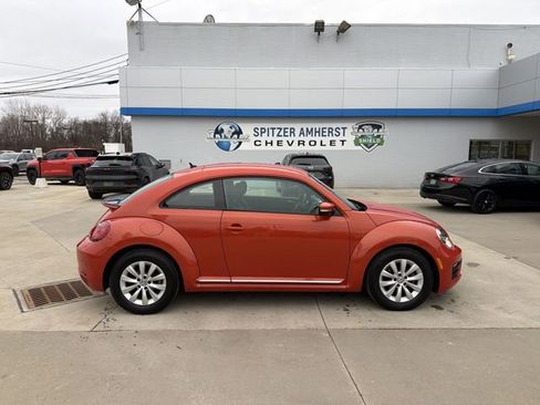 Used 2019 Volkswagen Beetle 2.0T S image 11