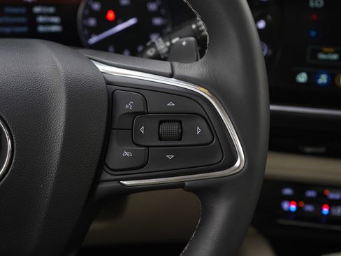 Used 2022 Buick Envision Avenir w/ Technology Package II image 26