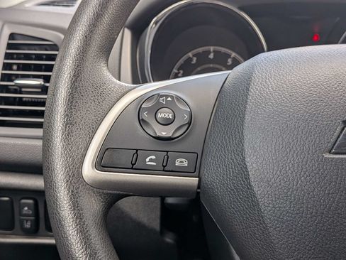 Used 2025 Mitsubishi Outlander Sport AWD image 23