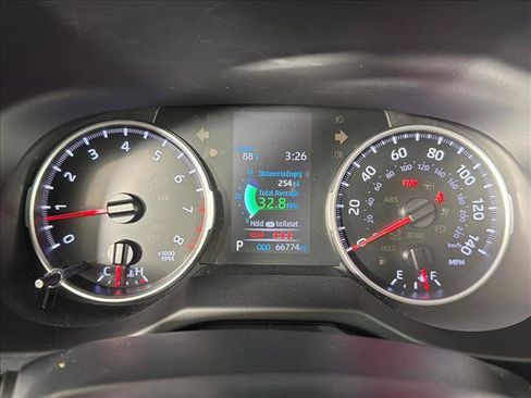 Used 2020 Toyota RAV4 LE FWD image 26