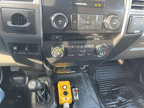 Used 2018 Ford F550 4x4 Crew Cab Super Duty image 19