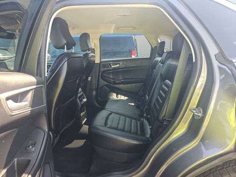 Used 2021 Ford Edge SEL w/ Cargo Accessory Package image 4