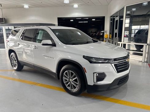 Used 2023 Chevrolet Traverse LT AWD/4WD image 4